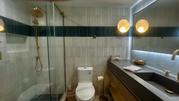 HUNTINGTON BEACH INN image 29